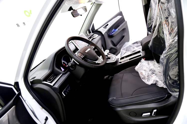 Used Haval M6 2023 PLUS 1.5T DCT Luxury Smart Connectivity Model
