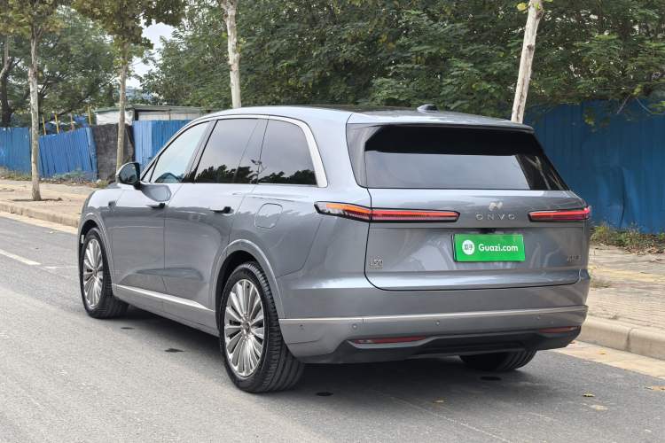 Used ONVO Luxeed L90 2025 Model—Max Six-Seater Version
