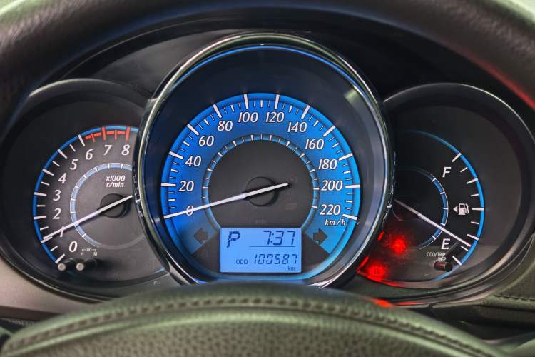 Used Toyota YARiS L Zhi Xuan 2015 1.5E Automatic Charm Edition