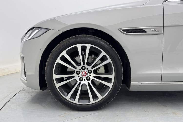Used Jaguar XFL 2024 2.0T P250 Two-Wheel Drive Prestige Luxury Edition