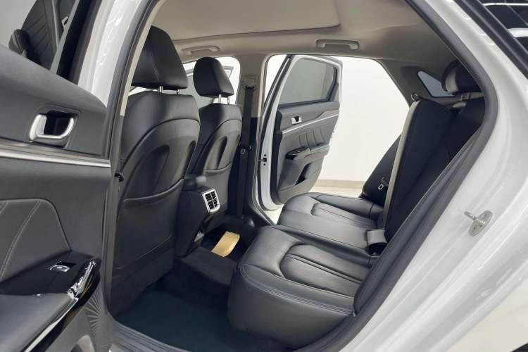 Used Kia K5 2021 270T CVVD Refreshed Edition
