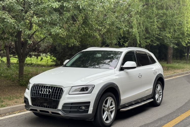 Used Audi Q5 2017 Plus 40 TFSI Technology Model