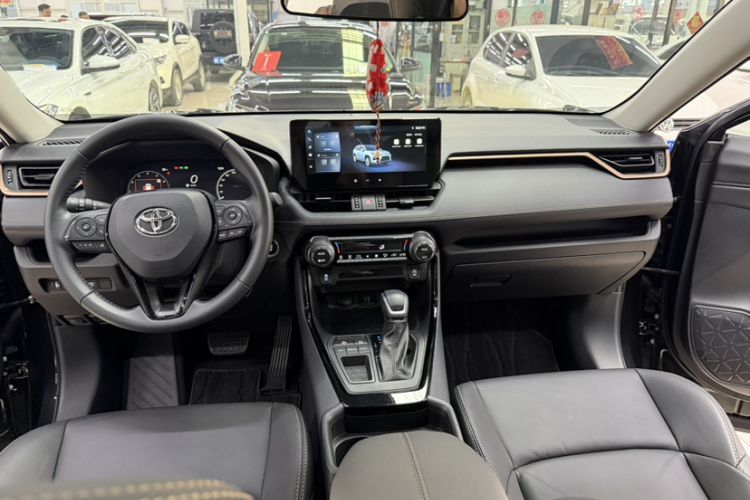 Used Toyota Wildlander 2024 2.0L CVT Two-Wheel Drive Luxury PLUS Edition