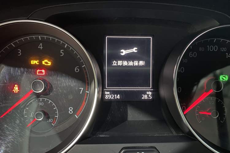 Used Volkswagen Golf 2017 1.6L Automatic Comfort Million-Vehicle Anniversary Edition