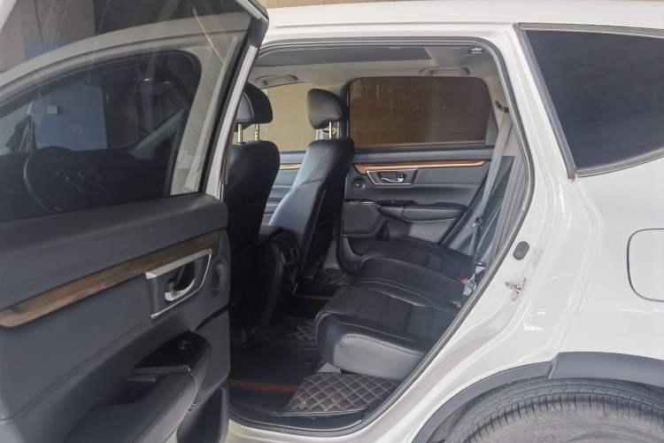 Used Honda CR-V 2021 240TURBO CVT 2WD Fashion Edition
