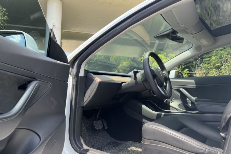 Used Tesla Model 3 2019 Standard Range Rear-Wheel Drive Upgraded Version (60 kWh)