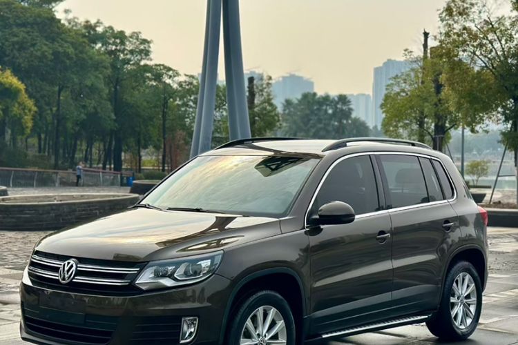 Used Volkswagen Tiguan L 2016 280TSI Automatic Two-Wheel-Drive Silk Road Style Edition
