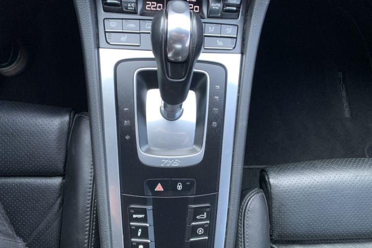 Used Porsche 718 2016 Cayman 2.0T
