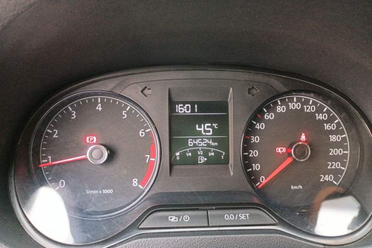 Used Volkswagen Polo 2014 1.4L Manual Fashion Edition
