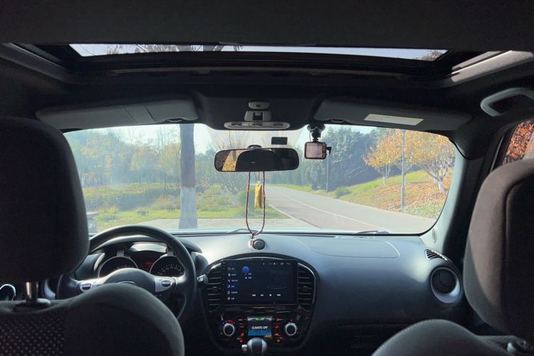 Used Infiniti ESQ 2014 1.6L Spontaneous Edition
