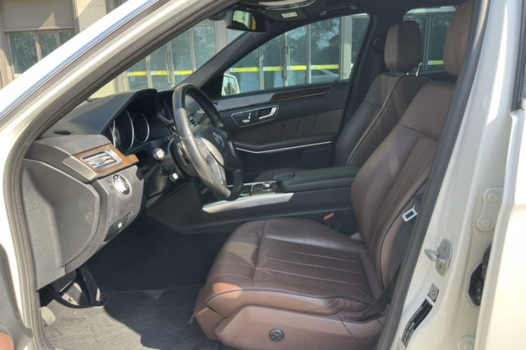 Used Mercedes-Benz E-Class 2015 E 260 L Luxury Model
