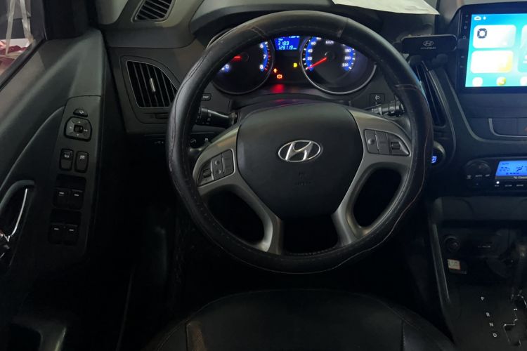 Used Hyundai ix35 2015 2.0L Automatic 2WD Smart Type China IV