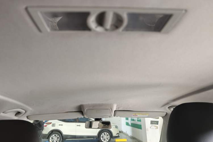 Used Volkswagen Tiguan 2015 1.8TSI Automatic Two-Wheel Drive Comfort Edition Headliner