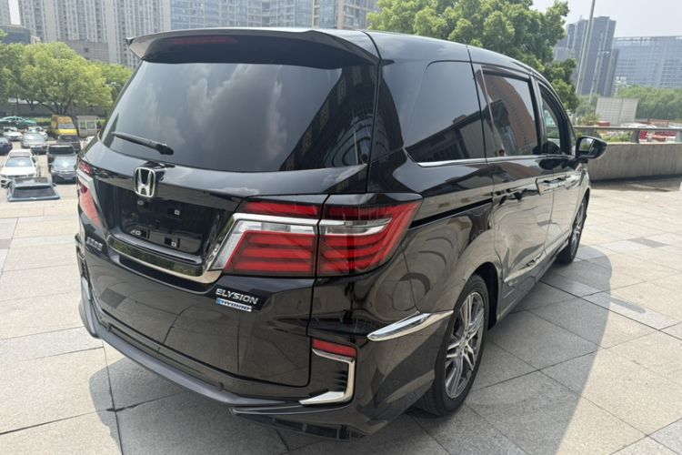 Used Honda Elysion 2019 2.0L Hybrid Luxury Edition Exterior 5