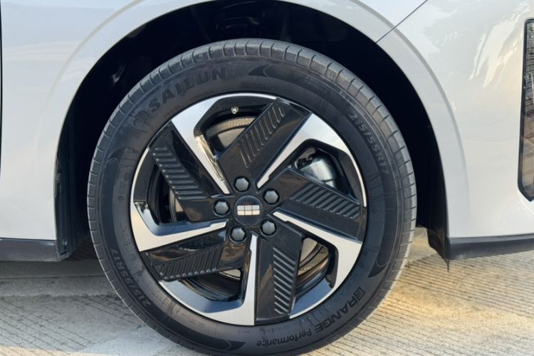 Used Geely Galaxy L6 2025 EM-i 140km Starship Edition
