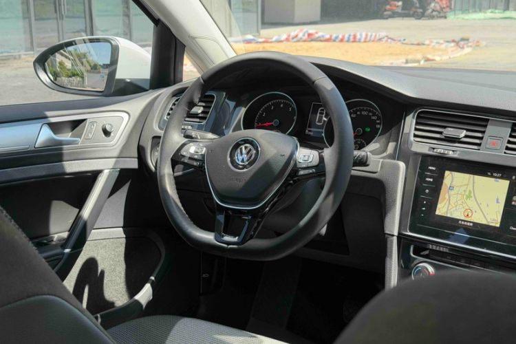 Used Volkswagen Golf 2020 Zhiai Edition 280TSI DSG Comfort Model Interior 9