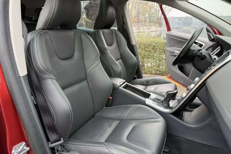 Used Volvo XC60 2016 T5 AWD Zhiyuan Edition
