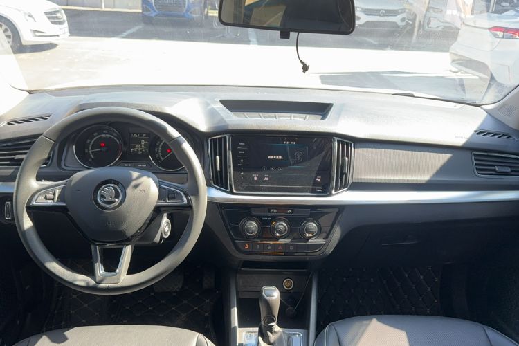 Used Skoda Kamiq 2022 1.5L Automatic Comfort Edition
