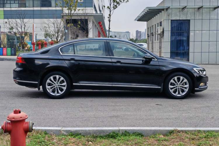 Used Volkswagen Magotan 2018 Facelift 380TSI DSG Luxury Version
