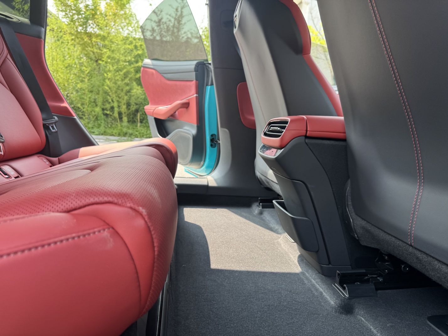 Xiaomi Auto SU7 2024 Rear-Drive Long-Range Intelligent Driving Version — снимка 16
