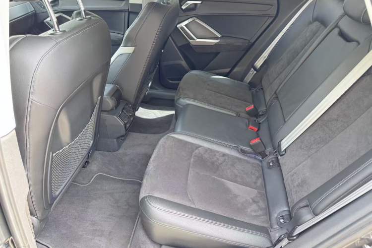 Used Audi Q3 2019 35 TFSI Advanced Dynamic Edition
