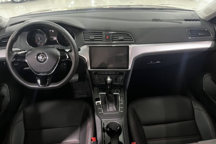 Used Volkswagen Lamando 2017 230TSI DSG Fashion Edition