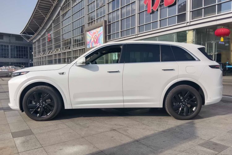 Used Li Auto L7 2023 Air model
