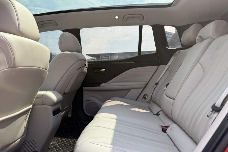 Used AION V 2024 Aion Tyrannosaurus 650 LiDAR Edition