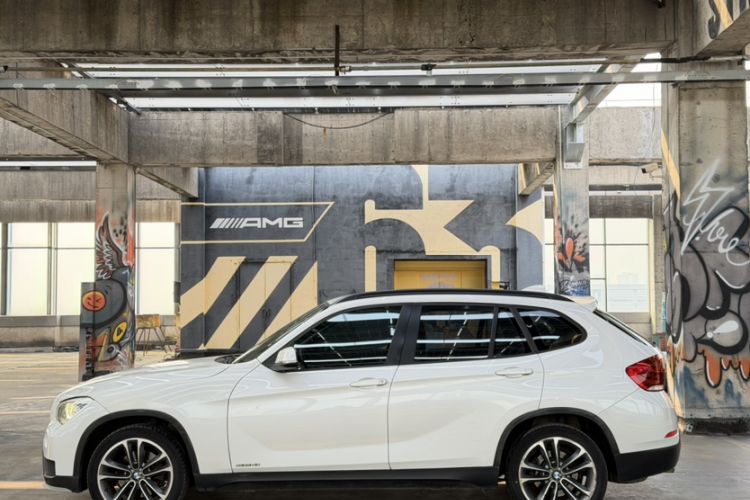 Used BMW X1 2015 sDrive18i Leading Edition
