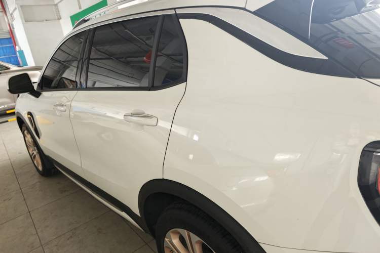 Used Lynk & Co 01 2017 2.0T Two-Wheel Drive Pro Edition Exterior 2