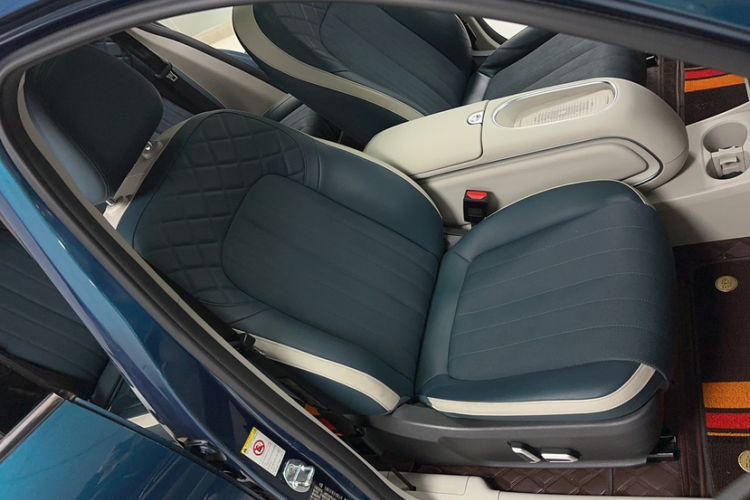 Used ORA Good Cat 2023 401 km Standard Range Premium Version Lithium Iron Phosphate