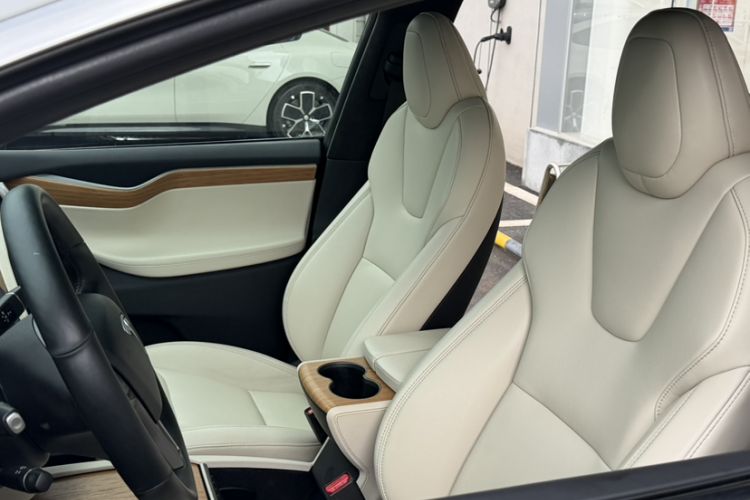 Used Tesla Model X 2019 Long-Range Version
