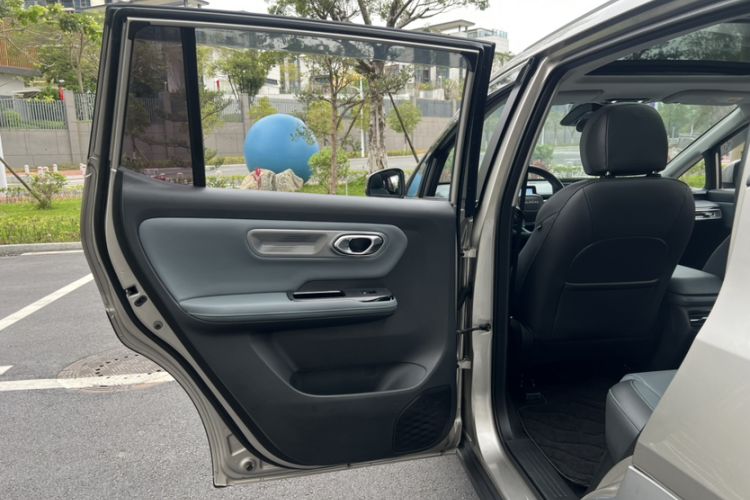 Used AION Y 2023 Plus 510 Smart Edition