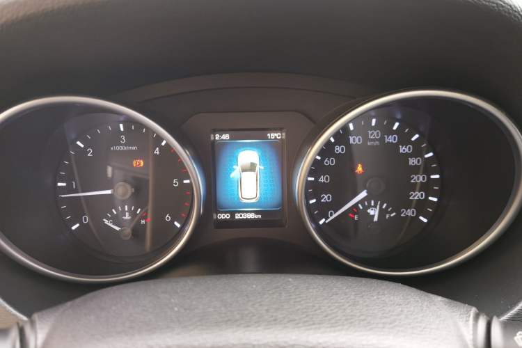 Used Haval H6 Coupe 2016 Blue-Label Diesel 2.0T Manual Two-Wheel Drive Elite Model China IV Standard
