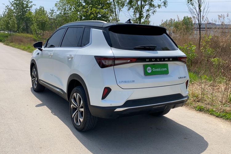 Used Wuling Asta 2022 2.0L DHT Electric-Speed Version Exterior 7