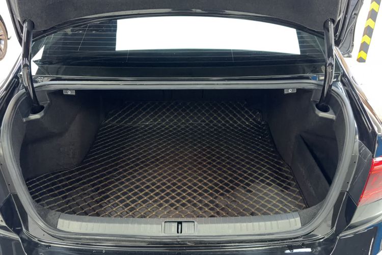 Used Volkswagen Magotan 2020 330TSI DSG Luxury Edition Trunk