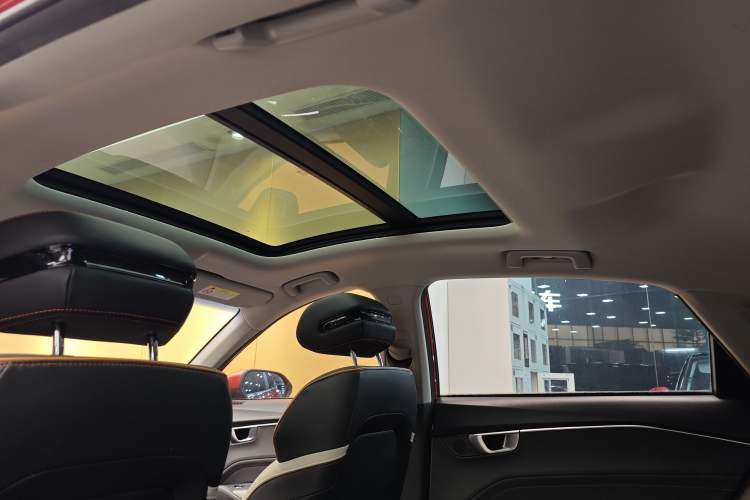 Used Baojun RC-6 2019 1.5T CVT 24-Hour Online Prestige Edition
