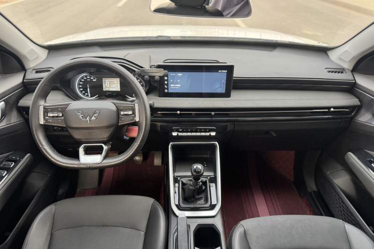 Used Wuling Alvez 2022 1.5L Manual Comfort Version
