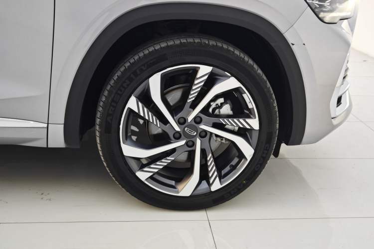 Used Geely Auto Monjaro L 2023 2.0TD High-Power Automatic Two-Wheel Drive Flagship Version
