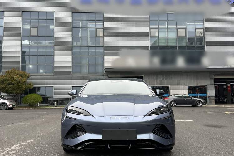 Used BYD Seal 2022 700 km Long-Range Rear-Wheel-Drive Version Exterior 6