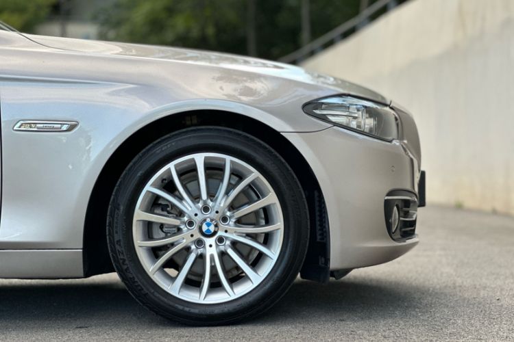 Used BMW 5 Series 2014 525Li Luxury Design Package