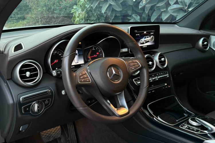 Used Mercedes-Benz GLC 2019 GLC 200 L 4MATIC
