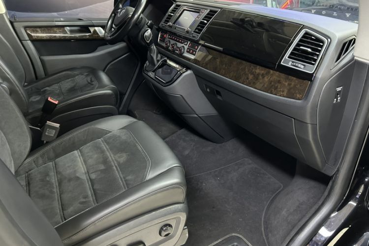 Used Volkswagen Multivan 2019 2.0 TSI 4x4 Prestige Edition 7-Seater
