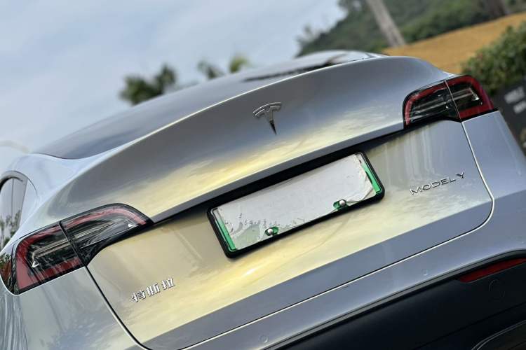 Used Tesla Model Y 2021 Standard Range Rear-Wheel Drive Version