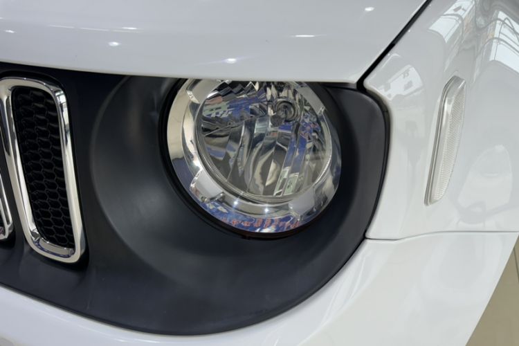 Used Jeep Renegade 2018 Connected Large Screen Version 180TS Automatic Kinetic Edition+ Left Front Headlight