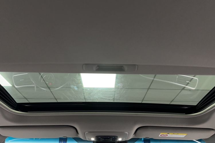 Used Toyota Camry 2023 2.0G Luxury Edition
