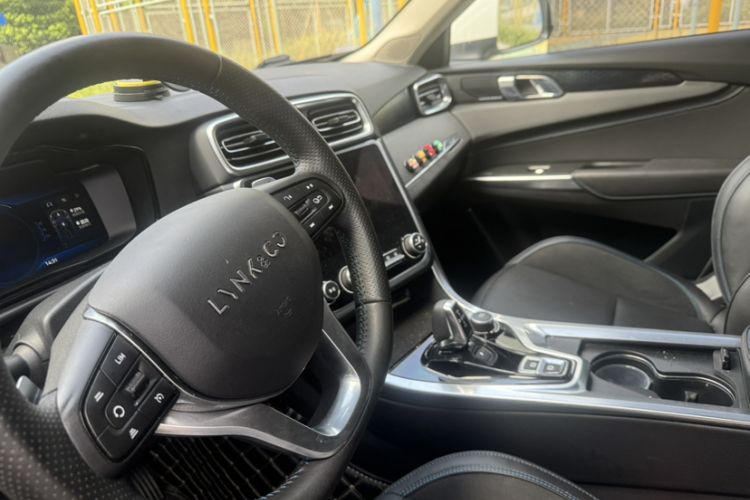 Used Lynk & Co 01 EM-P 2018 1.5T PHEV Jing Guo V