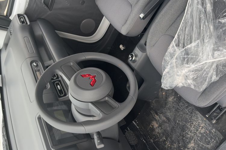 Used Wuling Zhiguang New Energy 2025 Comfort Model Interior 2