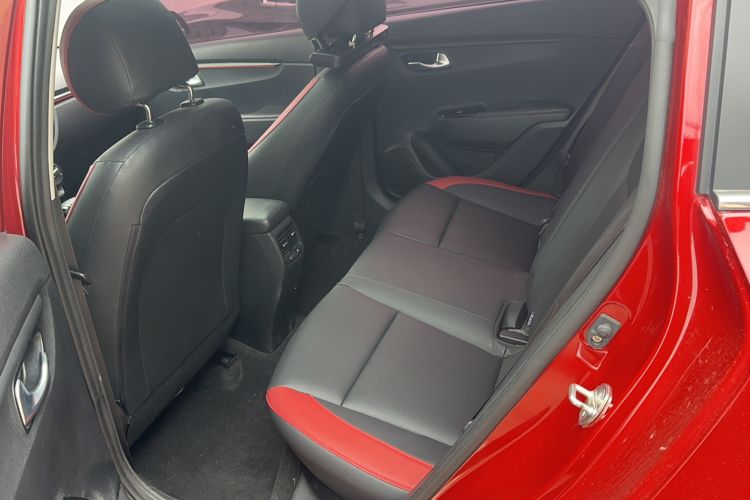 Used Kia KX Cross 2017 1.4L AT GLS