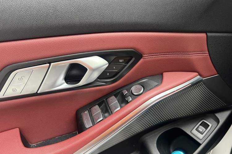 Used BMW 3 Series 2022 Updated 325Li M Sport Package Interior 11